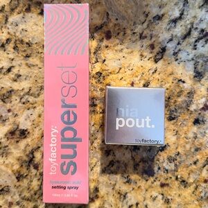 Toyfactory Superset Hyaluronic Acid Setting Spray & Nia Pout Lip Mask - NIB
